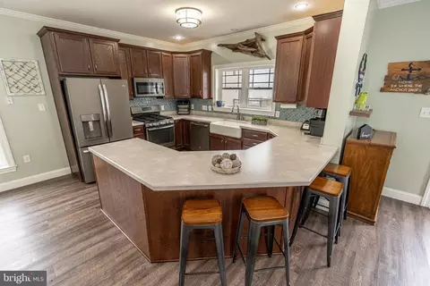 Kitchen - 9031 Hinton Ave, Sparrows Point, MD 21219 photo 3 of 5