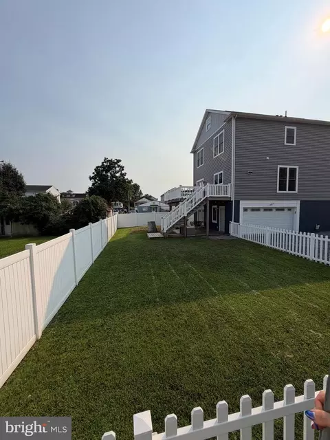 Exterior - 9031 Hinton Ave, Sparrows Point, MD 21219 photo 2 of 9