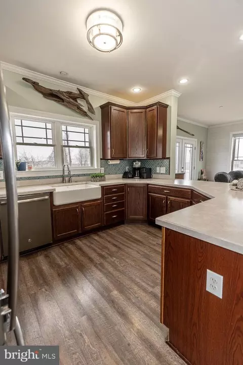 Kitchen - 9031 Hinton Ave, Sparrows Point, MD 21219 photo 4 of 5