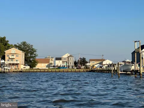View/Area - 9031 Hinton Ave, Sparrows Point, MD 21219 photo 4 of 6