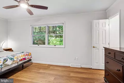 Bedroom - 14237 Baldwin Mill Rd, Baldwin, MD 21013 photo 3 of 5