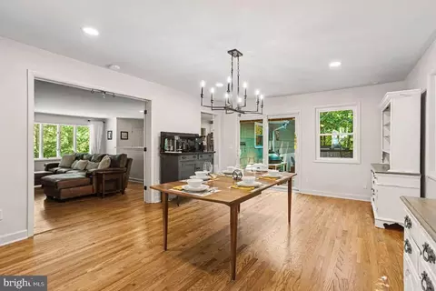 Dining - 14237 Baldwin Mill Rd, Baldwin, MD 21013 photo 2 of 4