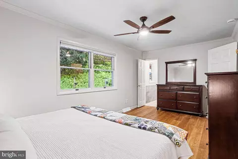 Bedroom - 14237 Baldwin Mill Rd, Baldwin, MD 21013 photo 2 of 5
