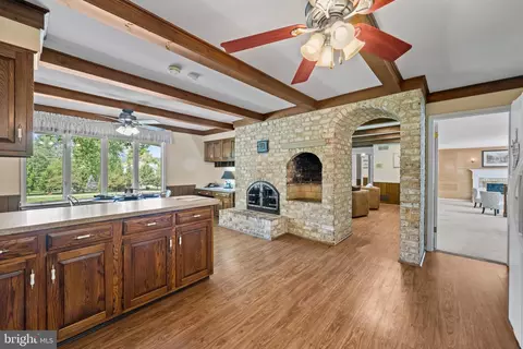 Entry Way - 6 Stonehurst Rd, Phoenix, MD 21131 photo 1 of 2