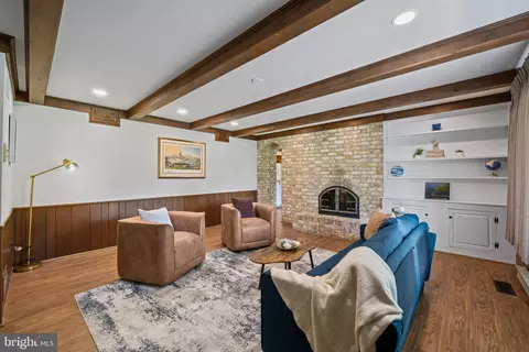 Living - 6 Stonehurst Rd, Phoenix, MD 21131 photo 1 of 4