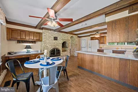 Dining - 6 Stonehurst Rd, Phoenix, MD 21131 photo 2 of 3