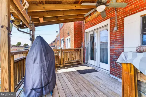 Exterior - 2835 Plainfield Rd, Dundalk, MD 21222 photo 2 of 5