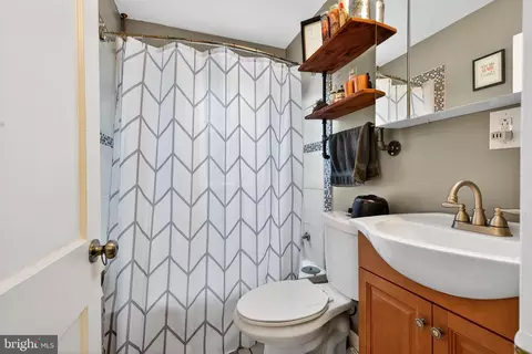 Bath - 2835 Plainfield Rd, Dundalk, MD 21222 photo 1 of 2