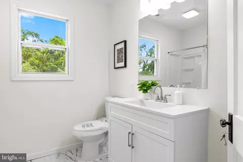 Bath - 5559 Ashbourne Rd, Halethorpe, MD 21227 photo 1 of 2