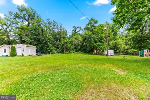 Exterior - 5559 Ashbourne Rd, Halethorpe, MD 21227 photo 6 of 6