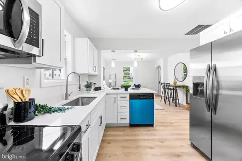 Kitchen - 5559 Ashbourne Rd, Halethorpe, MD 21227 photo 2 of 3