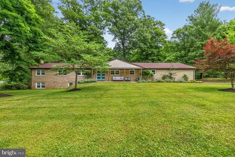 115 Swanhill Ct, Pikesville, MD 21208
