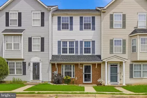 4 Blue Spire Cir, Middle River, MD 21220