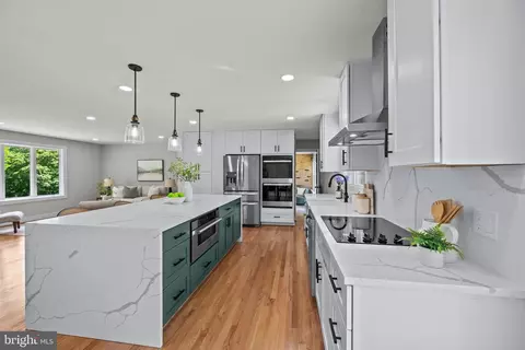 Kitchen - 12700 Harford Rd, Fork, MD 21051 photo 5 of 9