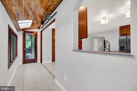Entry Way - 4538 Long Green Rd, Glen Arm, MD 21057 photo 2 of 4