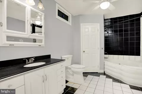 Bath - 4538 Long Green Rd, Glen Arm, MD 21057 photo 2 of 3