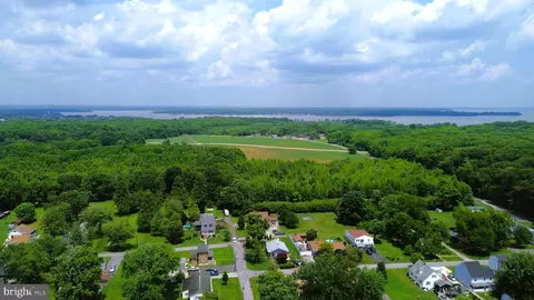View/Area - 8029 A Shore Rd, Edgemere, MD 21219 photo 4 of 7