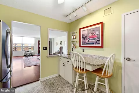 Kitchen - 205 E Joppa Rd #1809, Towson, MD 21286 photo 2 of 4