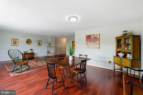 Dining - 205 E Joppa Rd #1809, Towson, MD 21286 photo 3 of 4