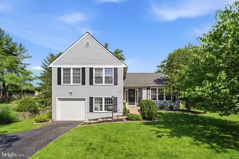 11 Pheasant Run Ct, Lutherville Timonium, MD 21093