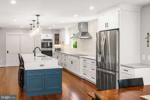 Kitchen - 3701 Stansbury Mill Rd, Phoenix, MD 21131 photo 3 of 5