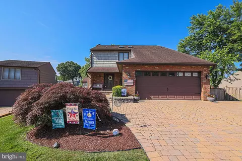 15 Woody Rd, Essex, MD 21221