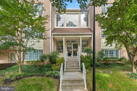 414 Rockfleet Rd #203, Lutherville Timonium, MD 21093