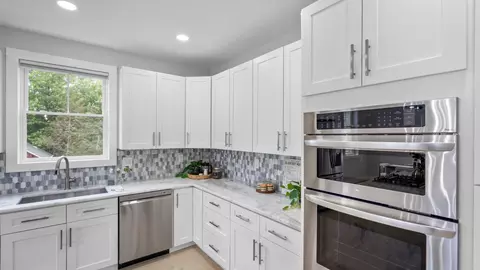 Kitchen - 7314 Waldman Ave, Sparrows Point, MD 21219 photo 9 of 9