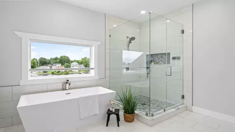 Bath - 7314 Waldman Ave, Sparrows Point, MD 21219 photo 6 of 7