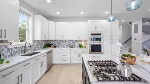 Kitchen - 7314 Waldman Ave, Sparrows Point, MD 21219 photo 6 of 9