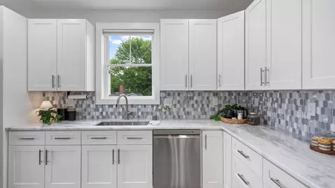 Kitchen - 7314 Waldman Ave, Sparrows Point, MD 21219 photo 5 of 9