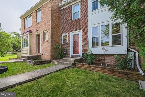 15 Millbridge Ct, Nottingham, MD 21236