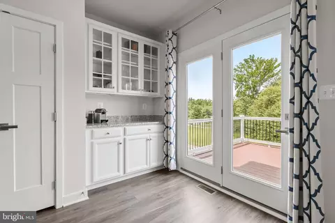 Entry Way - 322 Heritage St, Middle River, MD 21220 photo 2 of 19