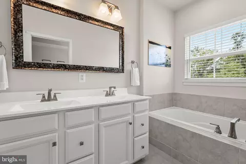 Bath - 322 Heritage St, Middle River, MD 21220 photo 1 of 3