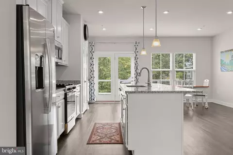Entry Way - 322 Heritage St, Middle River, MD 21220 photo 6 of 19