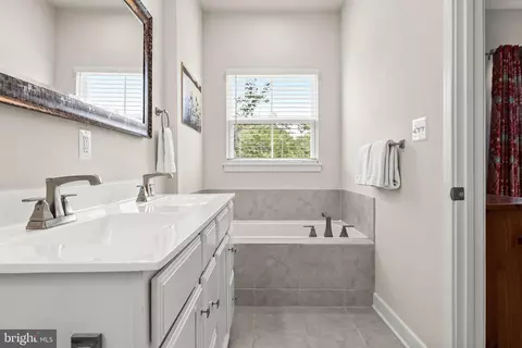 Bath - 322 Heritage St, Middle River, MD 21220 photo 2 of 3