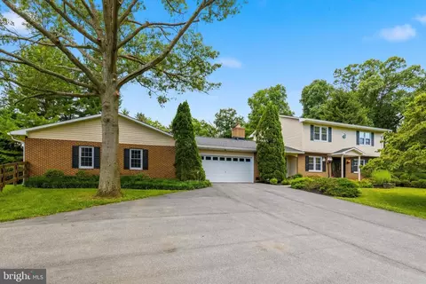 Exterior - 17212 Hunter Green Rd, Upperco, MD 21155 photo 5 of 10