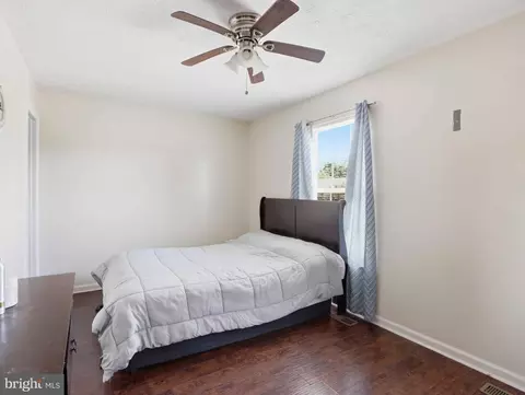 Bedroom - 2018 Amber, Windsor Mill, MD 21244 photo 1 of 7