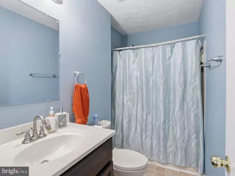 Bath - 2018 Amber, Windsor Mill, MD 21244 photo 2 of 2