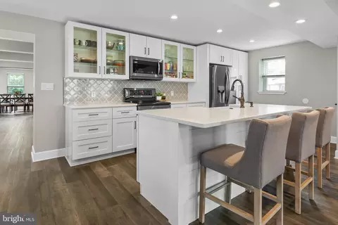 Kitchen - 611 Wampler Rd, Middle River, MD 21220 photo 2 of 4