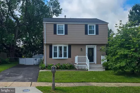 2019 Norhurst Way N, Catonsville, MD 21228