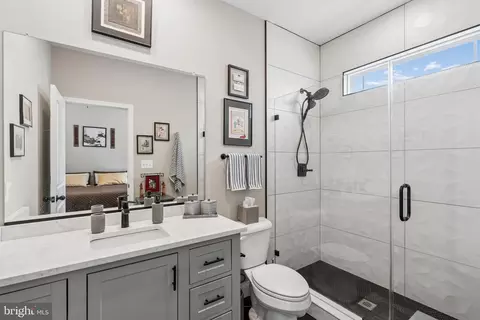 Bath - 205 Choptank Ave, Rosedale, MD 21237 photo 1 of 2