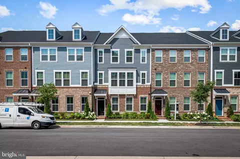 10837 Beckenham St, Middle River, MD 21220