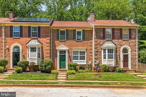 10 Red Jonathan Ct, Pikesville, MD 21208