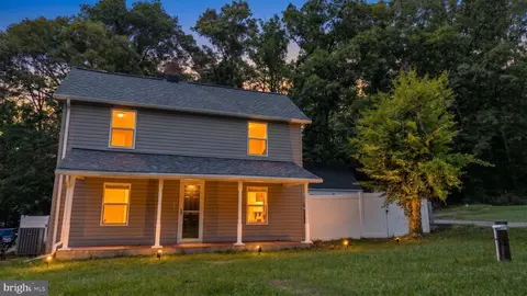 2706 Paper Mill Rd, Phoenix, MD 21131