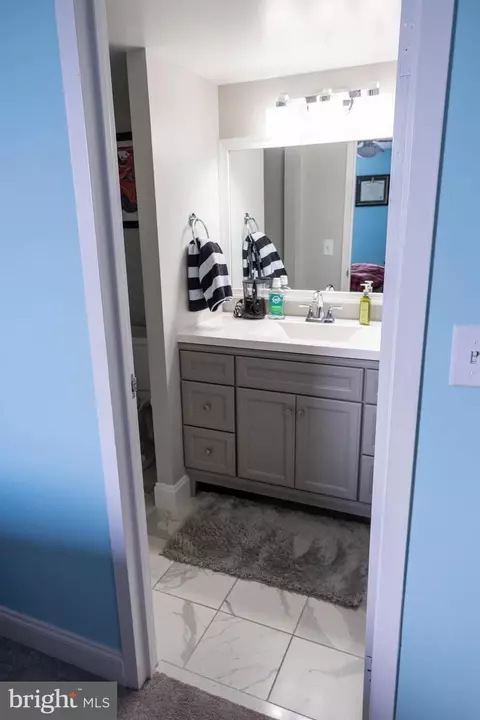 Bath - 205 E Joppa Rd #405, Towson, MD 21286 photo 2 of 4