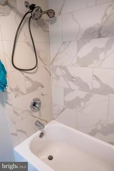 Bath - 205 E Joppa Rd #405, Towson, MD 21286 photo 4 of 4