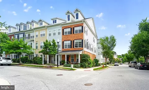 130 Linden Pl, Towson, MD 21286