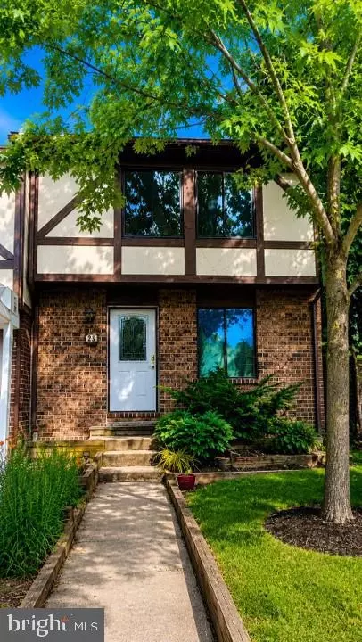 10 W Orange Ct, Parkville, MD 21234