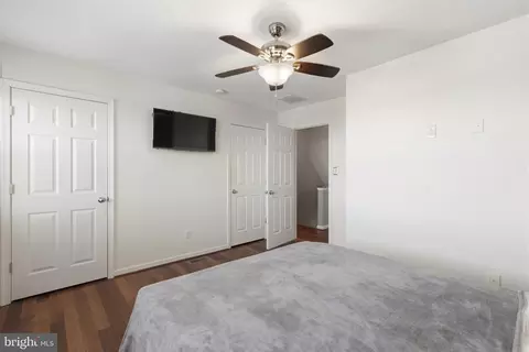 Bedroom - 1627 Manor Rd, Dundalk, MD 21222 photo 2 of 3